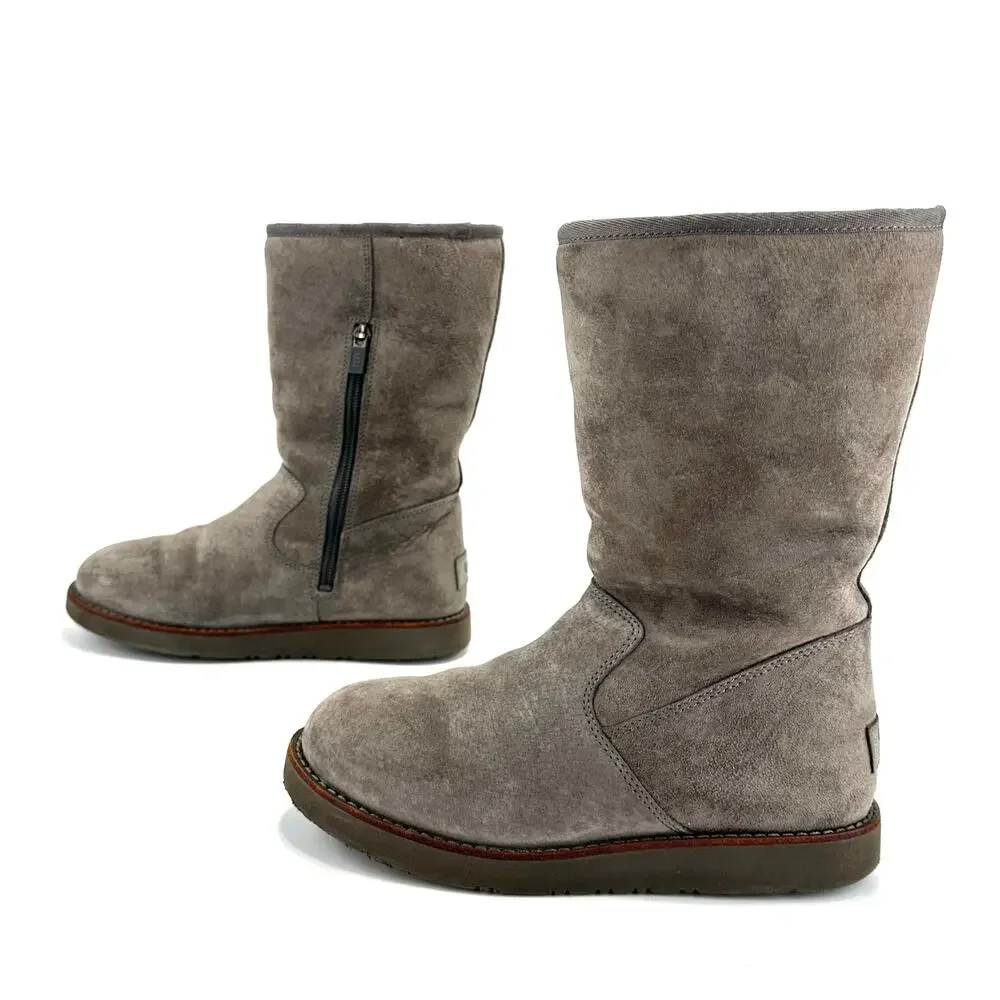 UGG Australia Gray Short Winter Boot Sz 6 Suede Wool Cold Weather Flat Mid-Calf